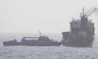 Το Ιράν κατέσχεσε πλοίο των Εμιράτων και συνέλαβε το πλήρωμά του
