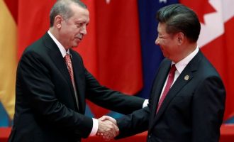 Foreign Policy: Ο Ερντογάν μετατρέπει την Τουρκία σε κινεζικό προτεκτοράτο