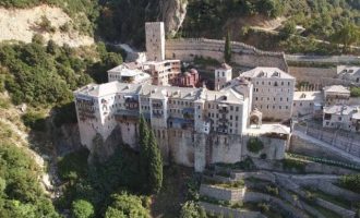 Άγιο Όρος: Σε καραντίνα μοναστήρι με οκτώ επιβεβαιωμένα κρούσματα