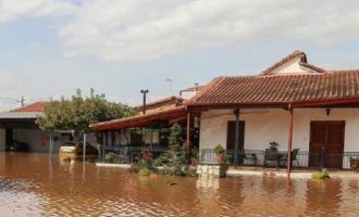 Πάνω από 210.000 στρέμματα πλημμύρισε ο «Ιανός» στη Θεσσαλία – Στην Καρδίτσα ο Μητσοτάκης