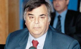 Πέθανε ο πρώην πρύτανης και υπηρεσιακός υπουργός Σίμος Σιμόπουλος