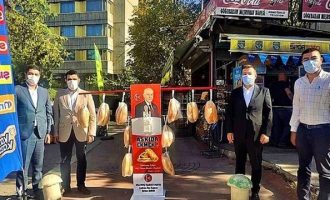 Μπαχτσελί: Ούτε ψωμί δεν μπορούν να αγοράσουν οι Τούρκοι από την υποτίμηση της λίρας