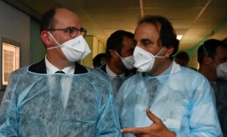Γάλλος πρωθυπουργός για πανδημία: «Δεν είναι η κατάλληλη ώρα να χαλαρώσουν οι περιορισμοί»