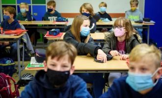 Φοβερές καταγγελίες Ηλιόπουλου για το πώς ανοίγει η κυβέρνηση Μητσοτάκη τα σχολεία