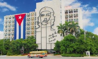 Κορωνοϊός: Τι έκανε η Κούβα -και δεν κάναμε εμείς- και περιόρισε στο ελάχιστο κρούσματα και θανάτους