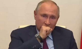Τι συμβαίνει με τον Πούτιν; – Έπαθε κρίση βήχα την ώρα τηλεδιάσκεψης (βίντεο)
