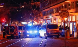 Άνδρας ζωσμένος με εκρηκτικά ανατινάχτηκε σε συναγωγή στη Βιέννη