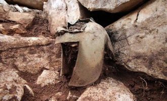 Κροατία: Βρέθηκε πλούσιος τάφος Έλληνα πολεμιστή με ιλλυρικό κράνος στο κεφάλι