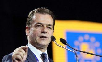 Παραιτήθηκε ο κεντρώος πρωθυπουργός της Ρουμανίας μετά την ήττα στις εκλογές