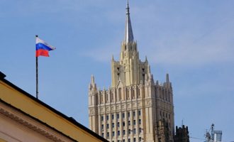 Η Ρωσία απαγορεύει την είσοδο σε χώρες της Ε.Ε. ως αντίποινα για τη στάση τους στην υπόθεση Ναβάλνι