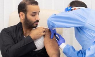 Σαουδική Αραβία: Ο πρίγκιπας διάδοχος Μοχάμεντ εμβολιάστηκε την Παρασκευή