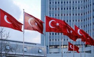 DW: Πώς η Τουρκία μετατράπηκε σε άντρο της μαφίας