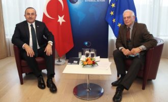 Ο Μπορέλ είπε ότι Τουρκία και ΕΕ (μαζί) βάζουν την Ελλάδα απέναντι για να μοιράσουν τους υδρογονάνθρακές της