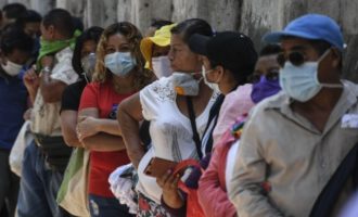 Πανδημία: Οι πιο φτωχές χώρες του πλανήτη δεν θα πετύχουν «ανοσία αγέλης» πριν το 2024