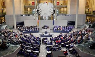 Δεν είναι όλοι οι Γερμανοί ίδιοι – Σε υψηλούς τόνους συζήτηση στη γερμανική Βουλή για τις εξαγωγές όπλων στην Τουρκία