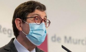 Ισπανός αξιωματούχος Υγείας παραιτήθηκε γιατί εμβολιάστηκε εκτός σειράς