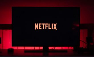 Ο κορωνοϊός «απογείωσε» το Netflix – «Κοντράρει» το Χόλιγουντ χωρίς δανεικά