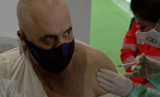 Στην Αλβανία 1.000 εμβόλια της Pfizer – Ο Ράμα δεν λέει ποιος του τα έδωσε