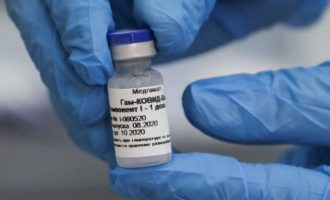 Ρωσικό εμβόλιο κατά του κορωνοϊού σε μορφή σταγόνων και σπρέι