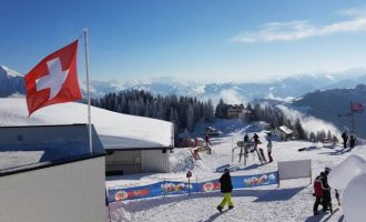 Σε καραντίνα ξενοδοχεία και σχολές σκι σε χιονοδρομικό στην Ελβετία λόγω κορωνονοϊού