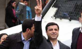Ντεμιρτάς: Ο Ερντογάν θέλει να κλείσει το φιλοκουρδικό κόμμα HDP για να κερδίσει τις εκλογές