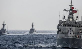 Ακόμα και… φουσκωτά περιλαμβάνει η Τουρκία στη «Γαλάζια Πατρίδα» για να φτάσουν τα 87 σκάφη