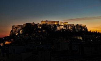 «Ώρα της Γης»: Η Ακρόπολη έσβησε τα φώτα της