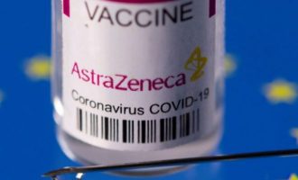 Η AstraZeneca ετοιμάζει εμβόλιο για τον καρκίνο