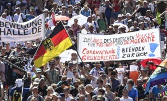Γερμανία: Οι μυστικές υπηρεσίες παρακολουθούν τους «αρνητές» της πανδημίας