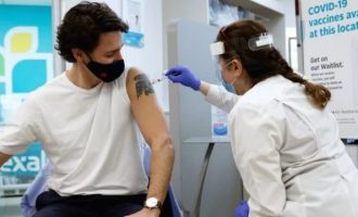 Ο Τριντό έκανε το εμβόλιο της AstraZeneca – «Eίμαι πολύ ενθουσιασμένος»