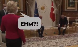 Το… «εχμ» της Ούρσουλα όταν την άφησε όρθια ο Ερντογάν – Οι γυναίκες στον καναπέ (βίντεο)