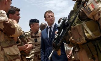 Γάλλοι στρατιωτικοί προειδοποιούν τον Μακρόν για εμφύλιο πόλεμο