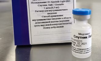Εγκρίθηκε το ρωσικό μονοδοσικό εμβόλιο Sputnik Light
