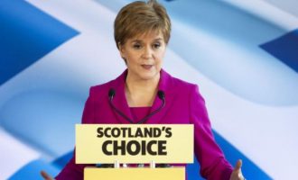 Η Σκωτία θέλει ανεξαρτησία μετά τη σαρωτική εκλογική νίκη SNP και Πράσινων