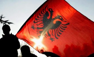 Αλβανία: Ένας ακόμα «Αλβανός» εθνικιστής με ελληνικό όνομα διασπείρει ανθελληνισμό και θεωρίες συνωμοσίας