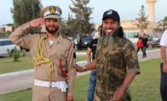 Λιβύη: Ο Ντμπεϊμπά σε στρατιωτική ορκωμοσία στη Μισράτα «παρέα» με την Αλ Κάιντα