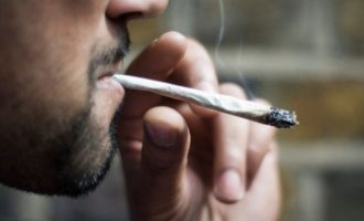 Τσιγάρο μαριχουάνας σε όποιον εμβολιάζεται στο Σιάτλ