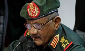Το Σουδάν θα επανεξετάσει την παραχώρηση ναυστάθμου στη Ρωσία στις ακτές της Ερυθράς Θάλασσας