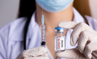 Ιταλία: Υγειονομικοί κατά του υποχρεωτικού εμβολιασμού