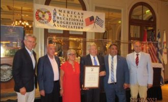 Η AHEPA τίμησε τον ΓΓ Απόδημου Ελληνισμού Γιάννη Χρυσουλάκη για την προσφορά του στην Ομογένεια
