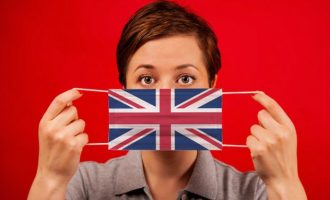 Βρετανία: Η μετάλλαξη «Δέλτα» καλπάζει αλλά πρέπει να «σωθεί» η οικονομία