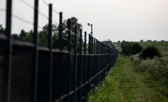 Η Λιθουανία φτιάχνει φράχτη στα σύνορα με Λευκορωσία