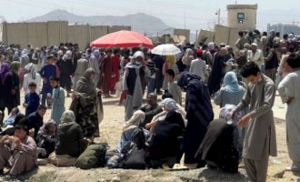 Πάνω από 18.000 άνθρωποι εγκατέλειψαν το Αφγανιστάν μέσω του διεθνούς αεροδρομίου της Καμπούλ