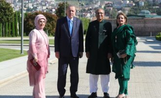 Ερντογάν: Τουρκία και Πακιστάν θέλουν να «σταθεροποιήσουν» το Αφγανιστάν για να ανακόψουν τους πρόσφυγες