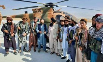 Οι Ταλιμπάν πήραν λάφυρα αμερικανικά ελικόπτερα Black Hawk κ.α. (βίντεο)