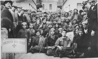 Σφαγή της Σμύρνης: Μόνο οι Αμερικανοί διέσωζαν Έλληνες από την οργή των Τούρκων