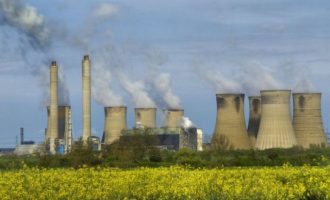 Οι Βρετανοί έβαλαν μπροστά μονάδα άνθρακα για να εξισορροπήσουν την ακρίβεια από το φυσικό αέριο
