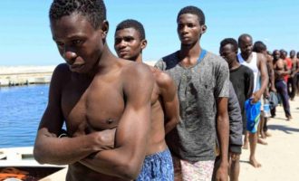 Συνελήφθη στη Λιβύη Σομαλός δουλέμπορος που σκότωνε μετανάστες για να τους πάρει τα όργανα
