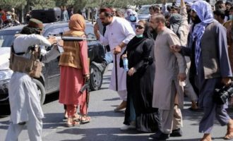 Αφγανιστάν: Δύο διαδηλωτές σκοτώθηκαν και οκτώ τραυματίστηκαν – Γυναίκες στους δρόμους (βίντεο)