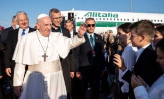 Ο Πάπας Φραγκίσκος στην Ουγγαρία για επτάωρη επίσκεψη